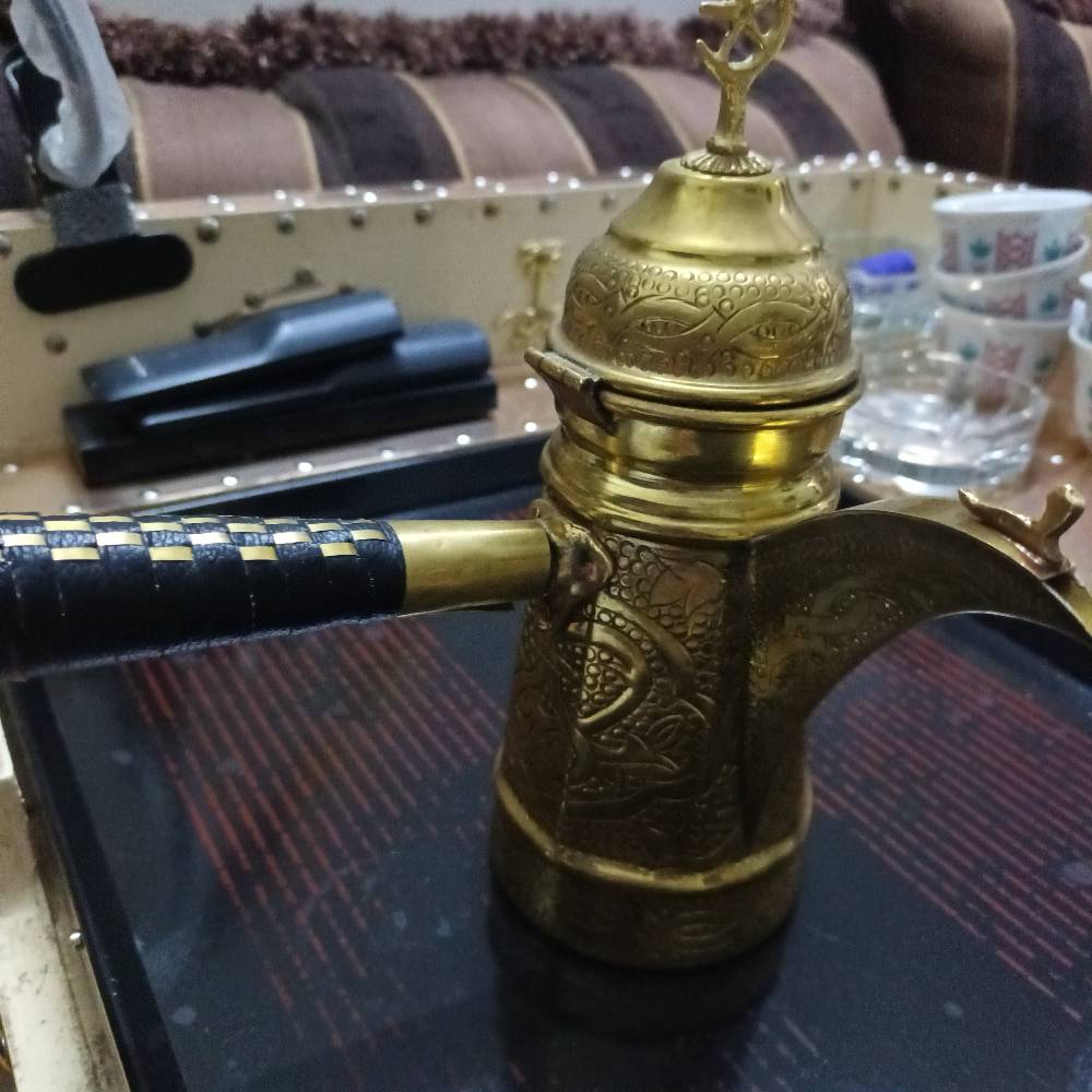 دلة قهوة عربية