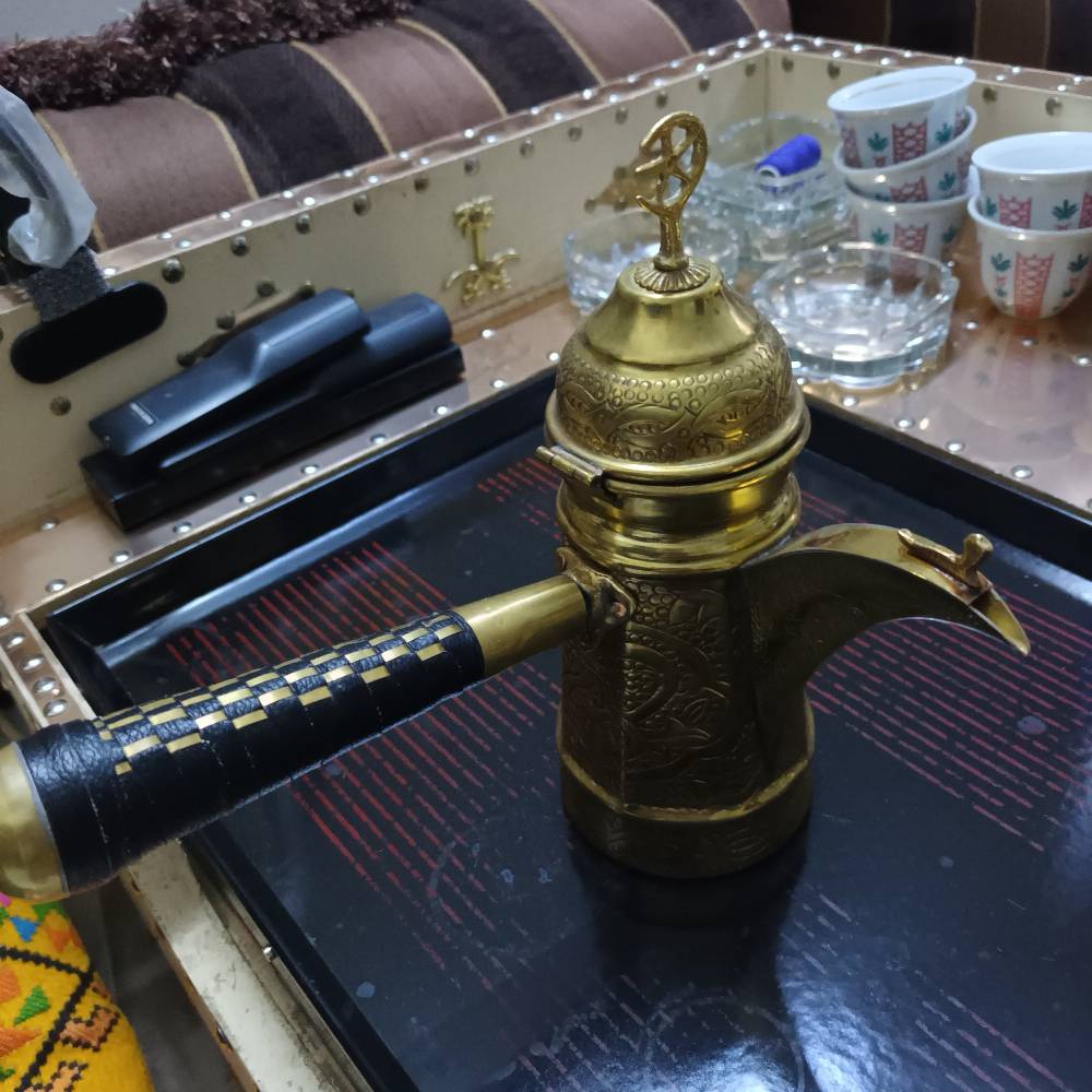 دلة قهوة عربية